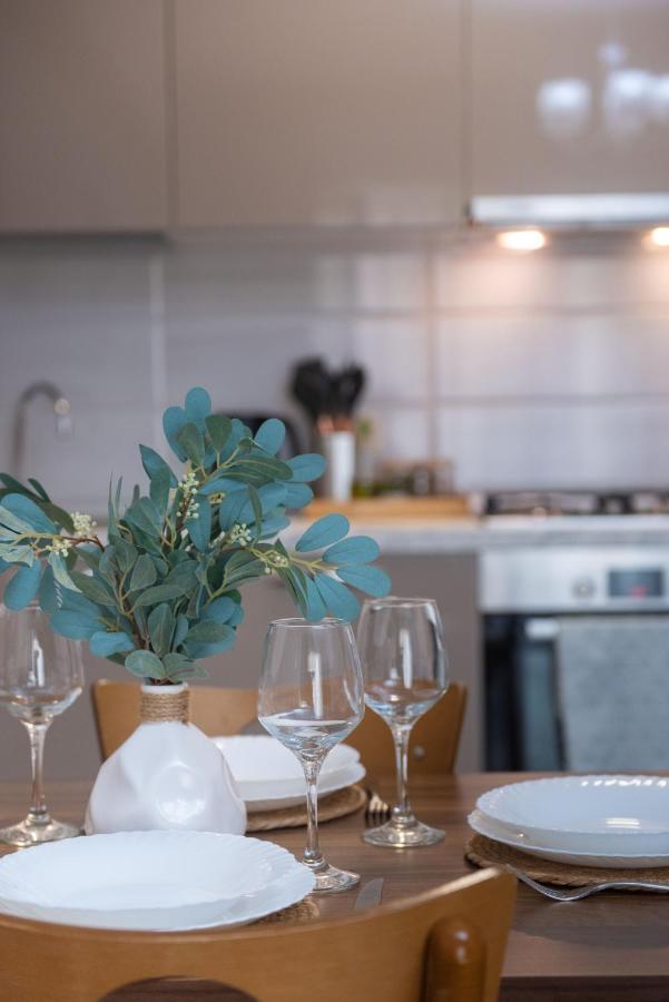 Gg Home - Cozy 1 Bedroom Apartment On Kazbegi Avenue 15 Tbilisi Esterno foto