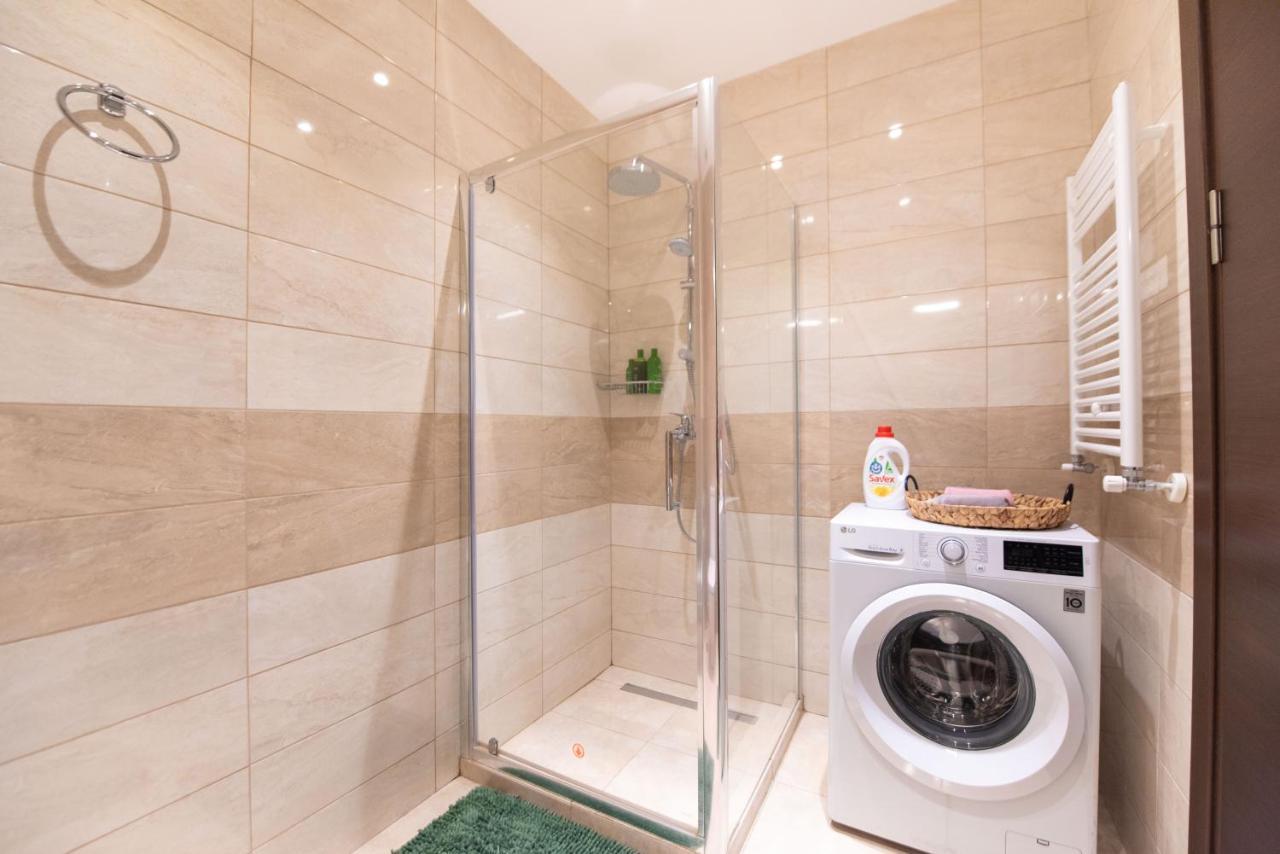 Gg Home - Cozy 1 Bedroom Apartment On Kazbegi Avenue 15 Tbilisi Esterno foto